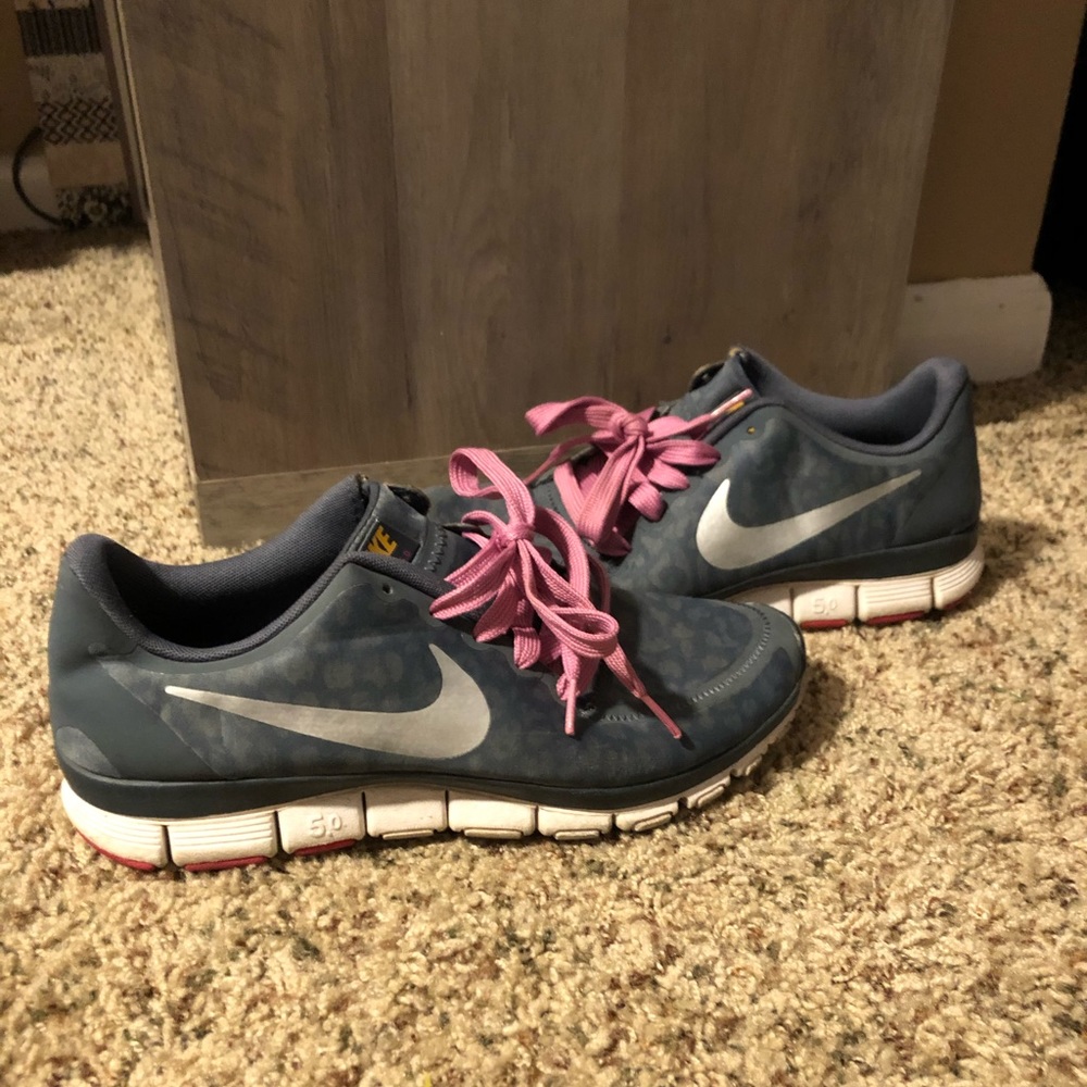 Nike free run 5.0 gray cheetah print